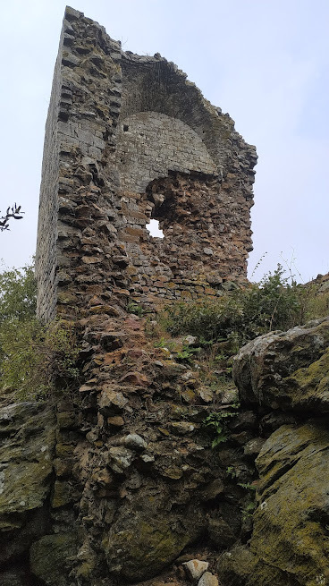 Visite commentée : le castrum de Monmolena et le village de Masmolène