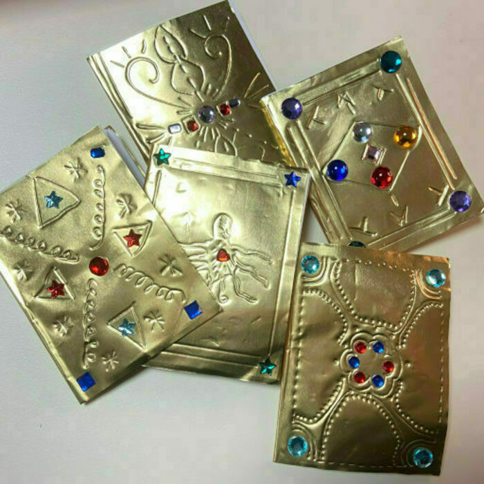 Reliures et pierres précieuses