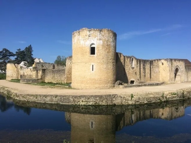 Visite guidée du château médiéval de Brie-Comte-Robert