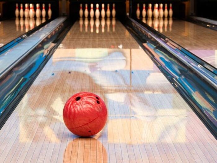 BOWLING