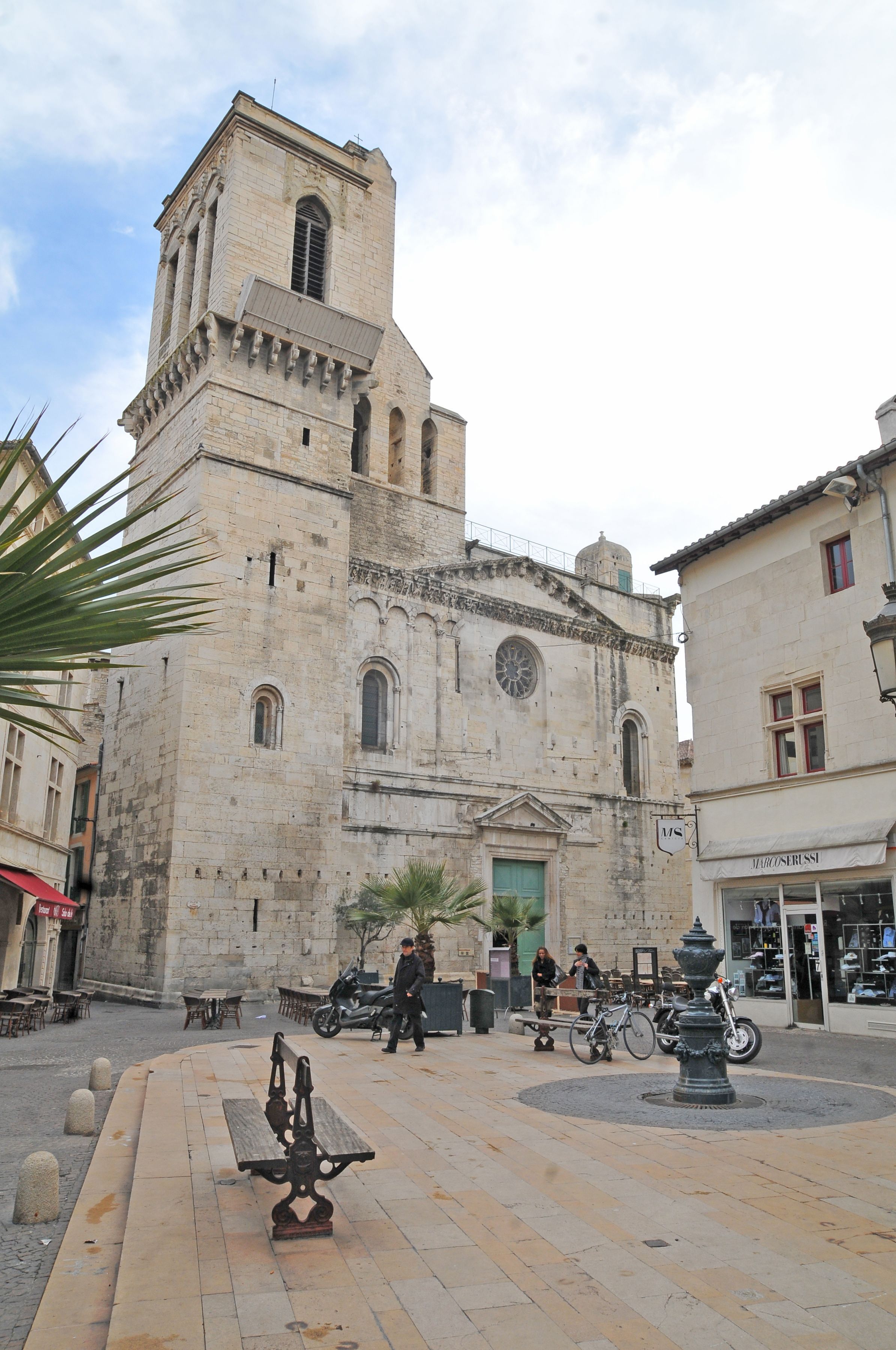 Ouverture de la cathédrale Notre-Dame-et-Saint-Castor et de ses chapelles