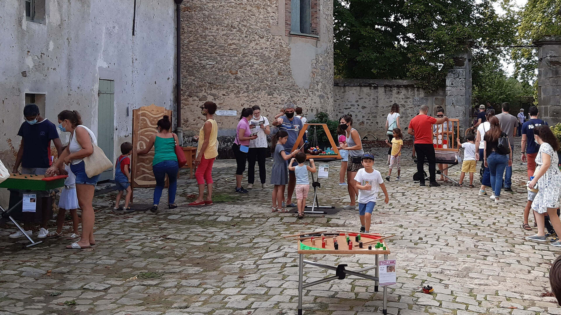 Jeux géants en bois