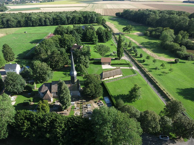 Visite guidée : suivez l'évolution des travaux de l'église et découvrez l'if à la Vierge