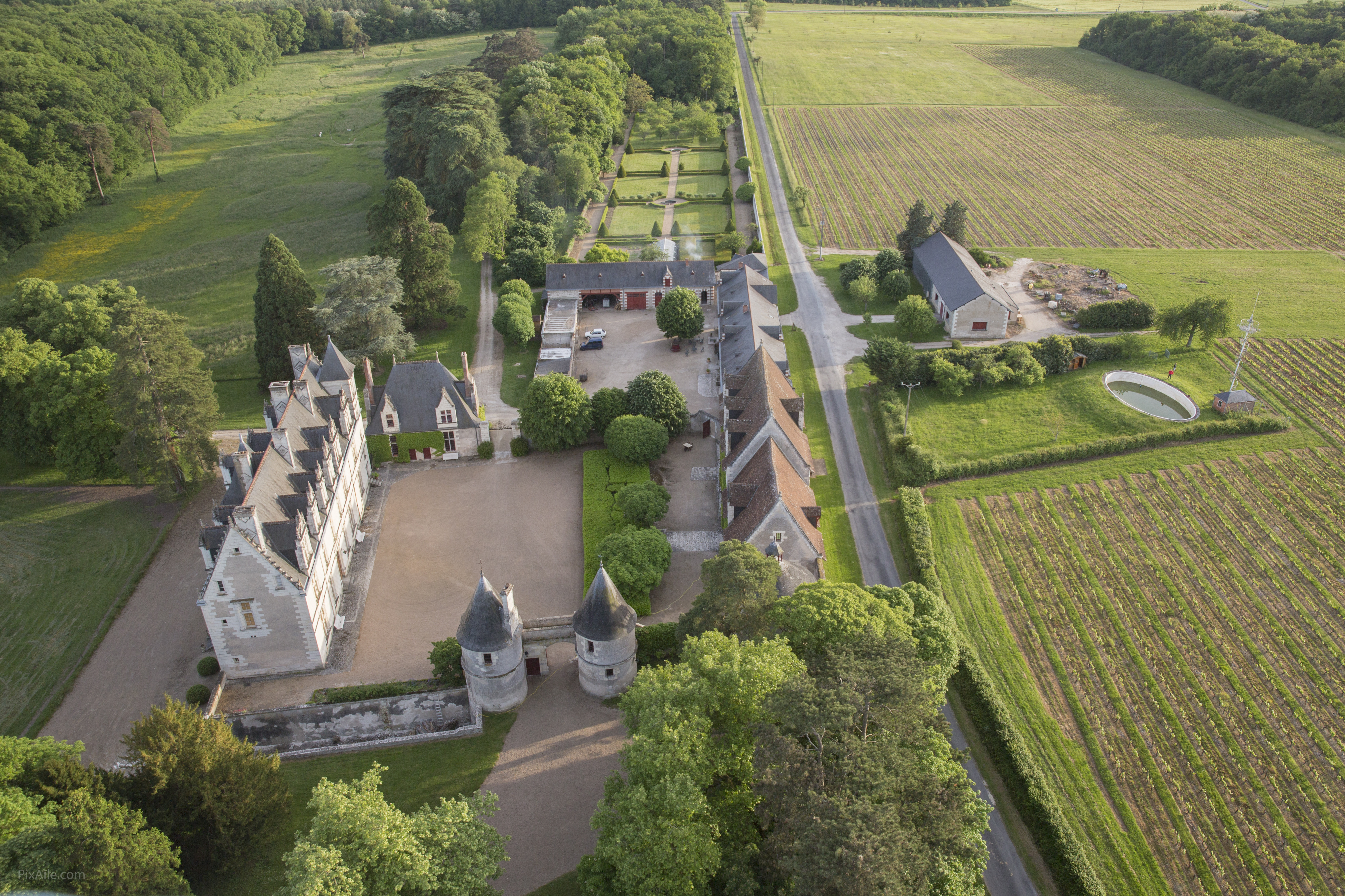 Visite guidée des intérieurs du château de Nitray