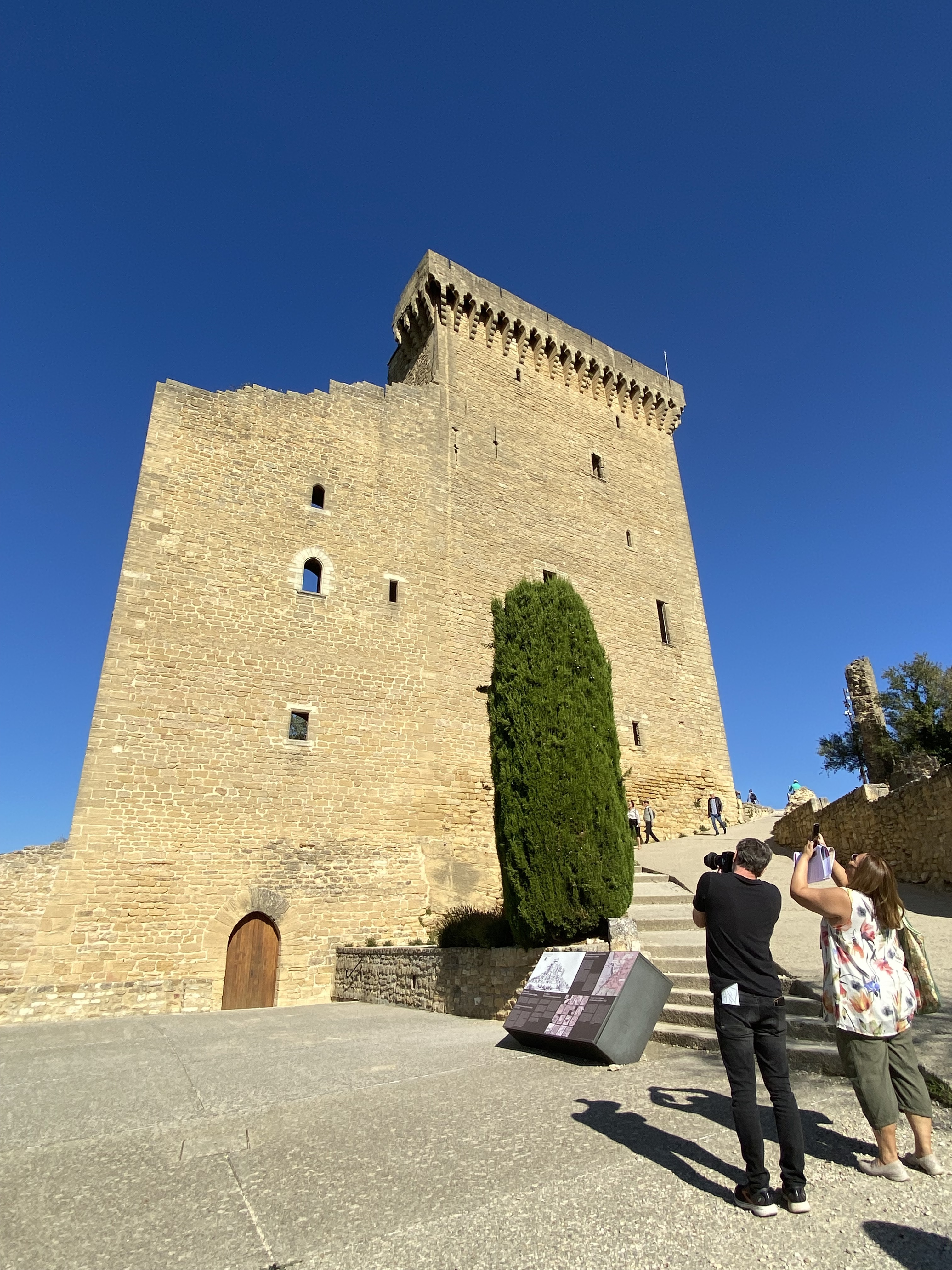 Visite guidée du village de Châteauneuf du Pape