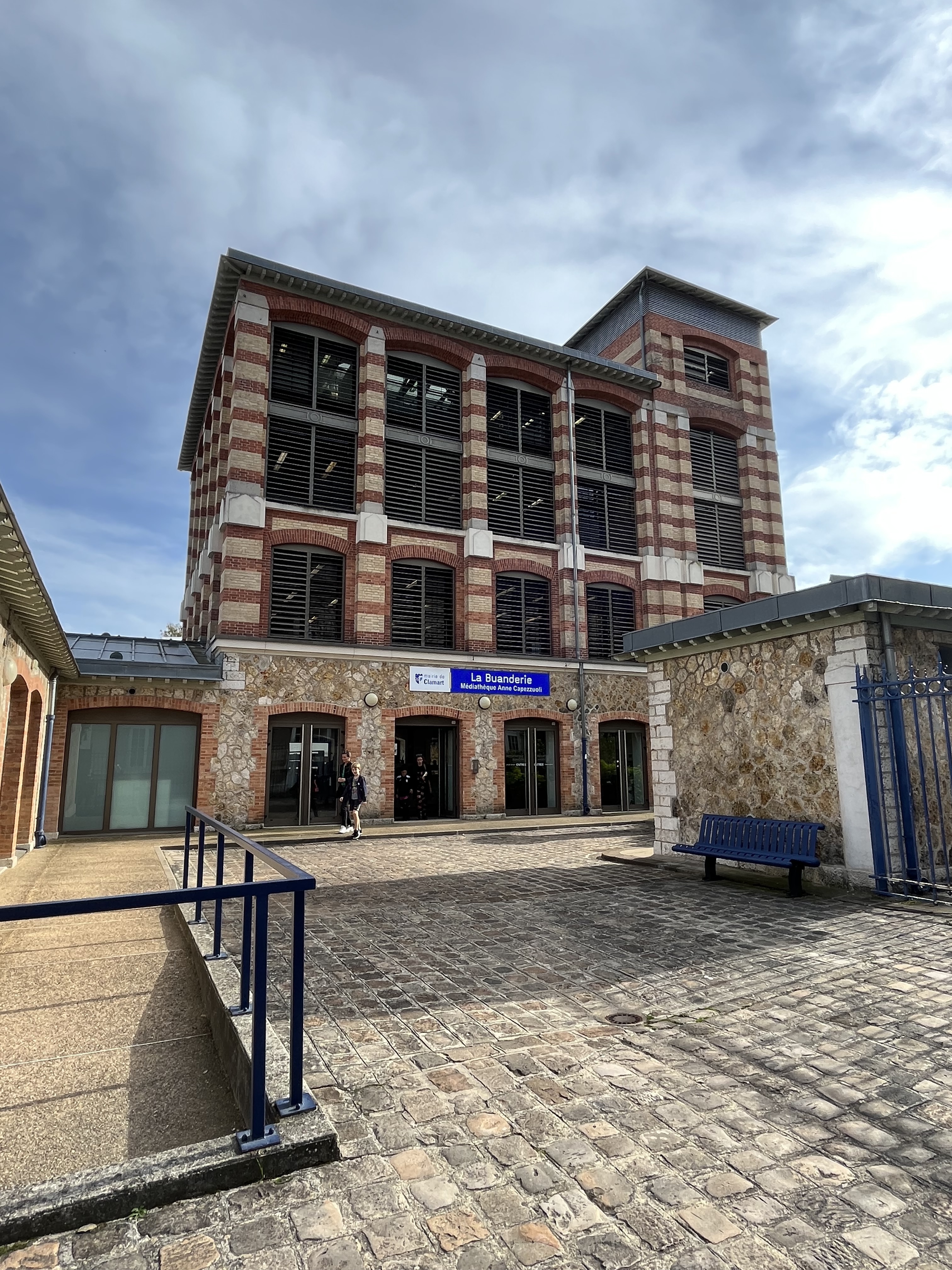 Visite guidée de la Buanderie - Médiathèque