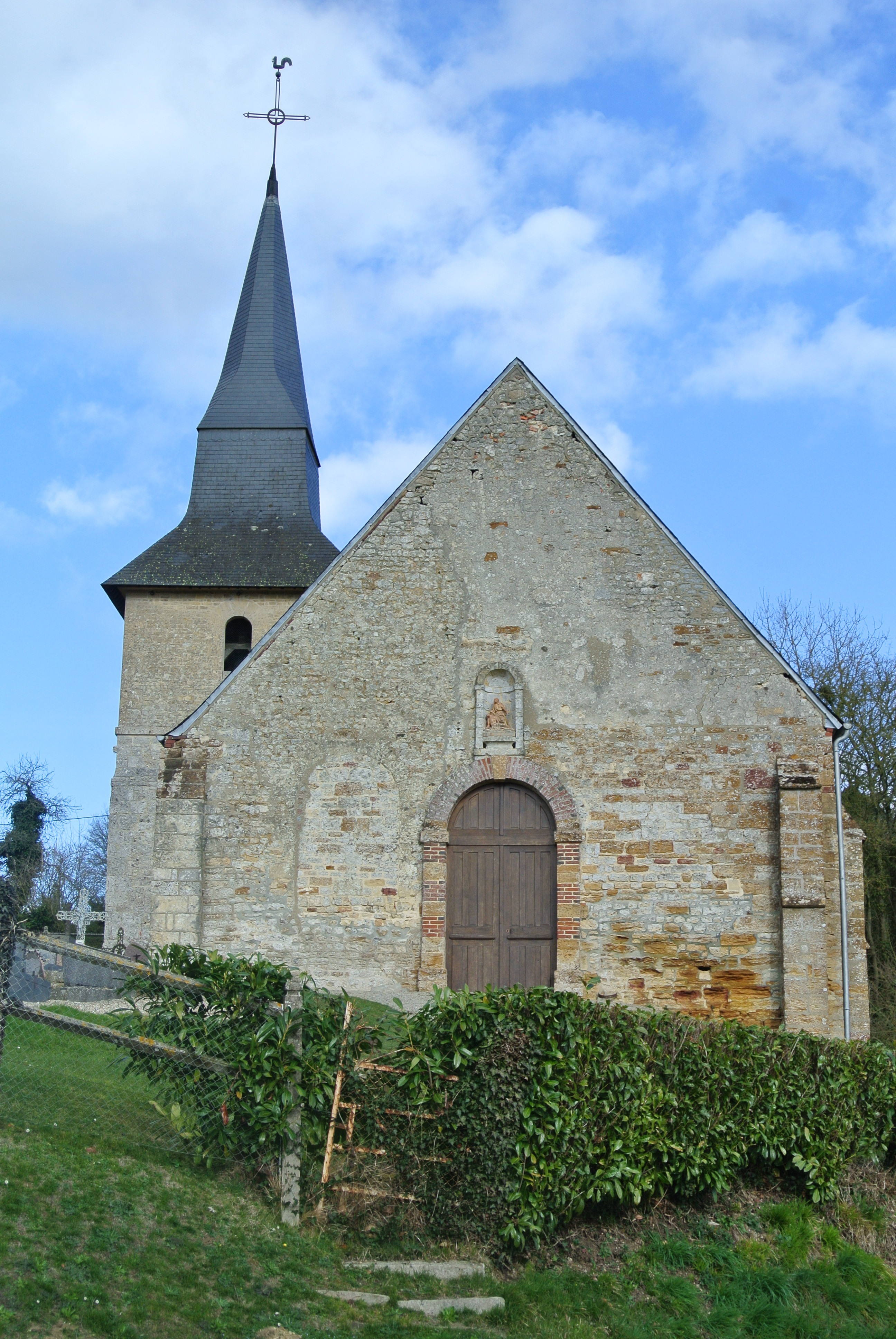 Visite guidée de l'église avec présentation de photos anciennes prises à proximité