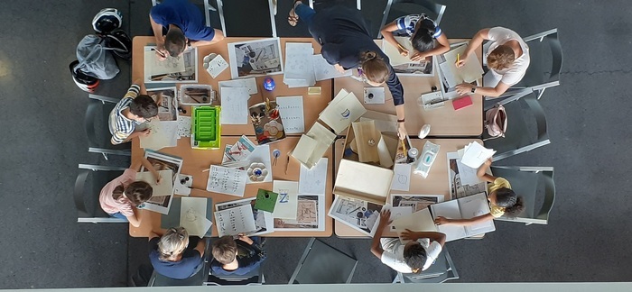 Affiche — Atelier jeune public - De la cartographie à la carte postale