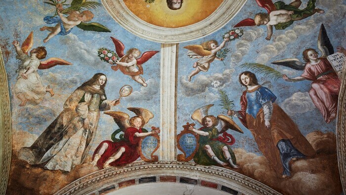 Les décors peints de l'ancienne chapelle des Jésuites