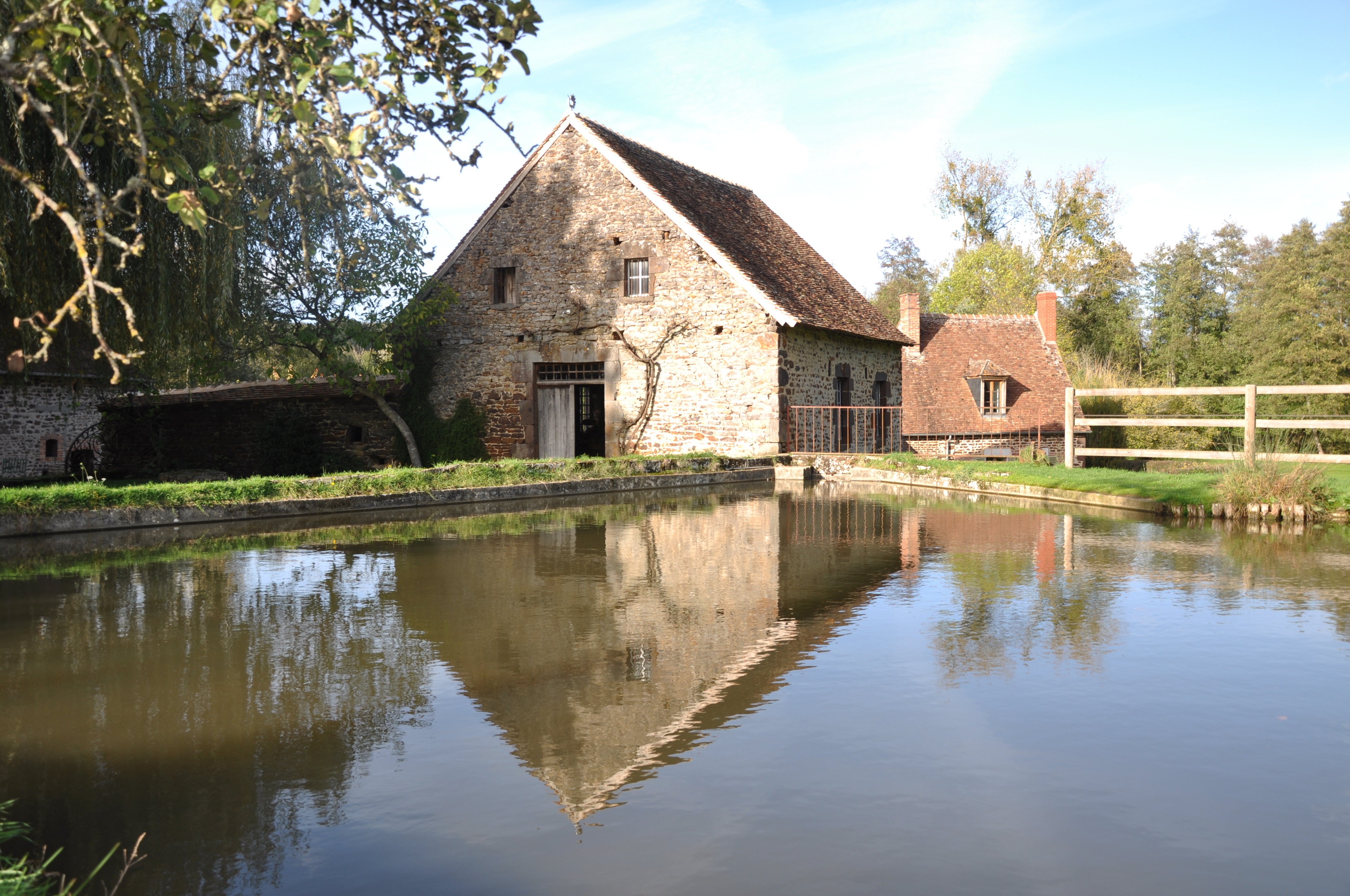 Visite libre ou commentée du moulin à eau de Tirepeine