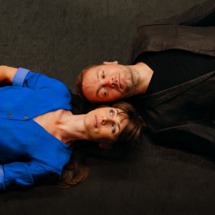 Dans le sillon de leur spectacle Toute une vie sans se voir qui met en scène un opéra pop autour des chansons de Véronique Sanson et Michel Berger, Julie Rousseau et Bastien Lucas continuent leur  ...