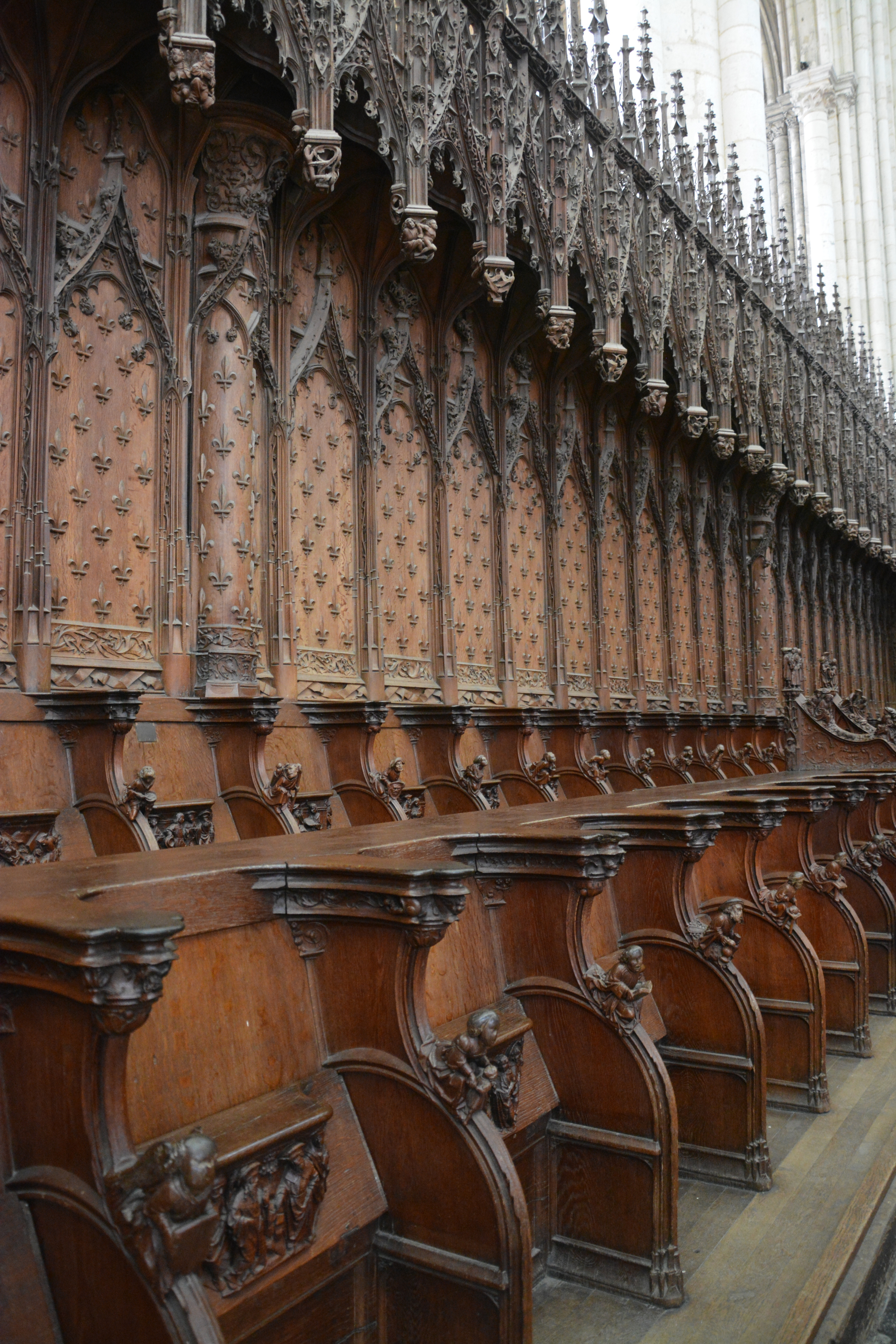 Visite guidée des stalles de la cathédrale d'Amiens