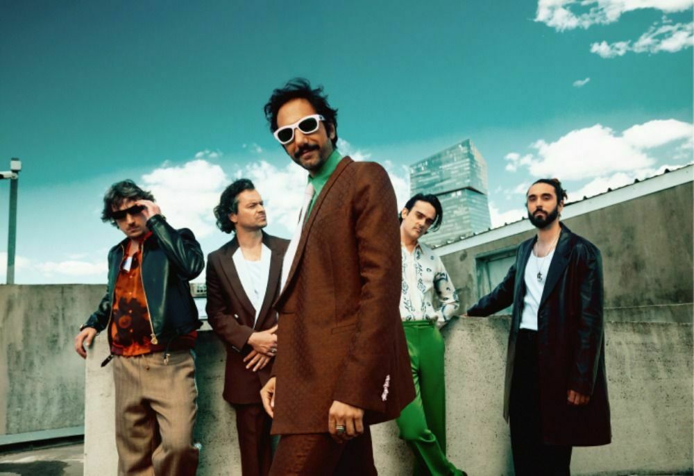Feu! Chatterton en concert à l'Arkéa Arena