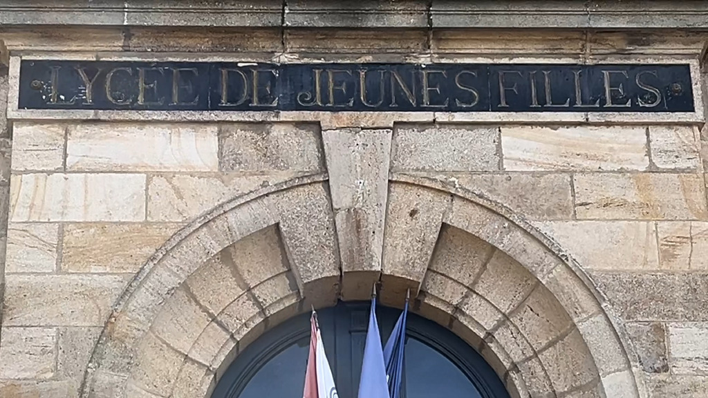 « Du collège Anne de Beaujeu au Lycée de jeunes filles de Moulins » - Film et exposition