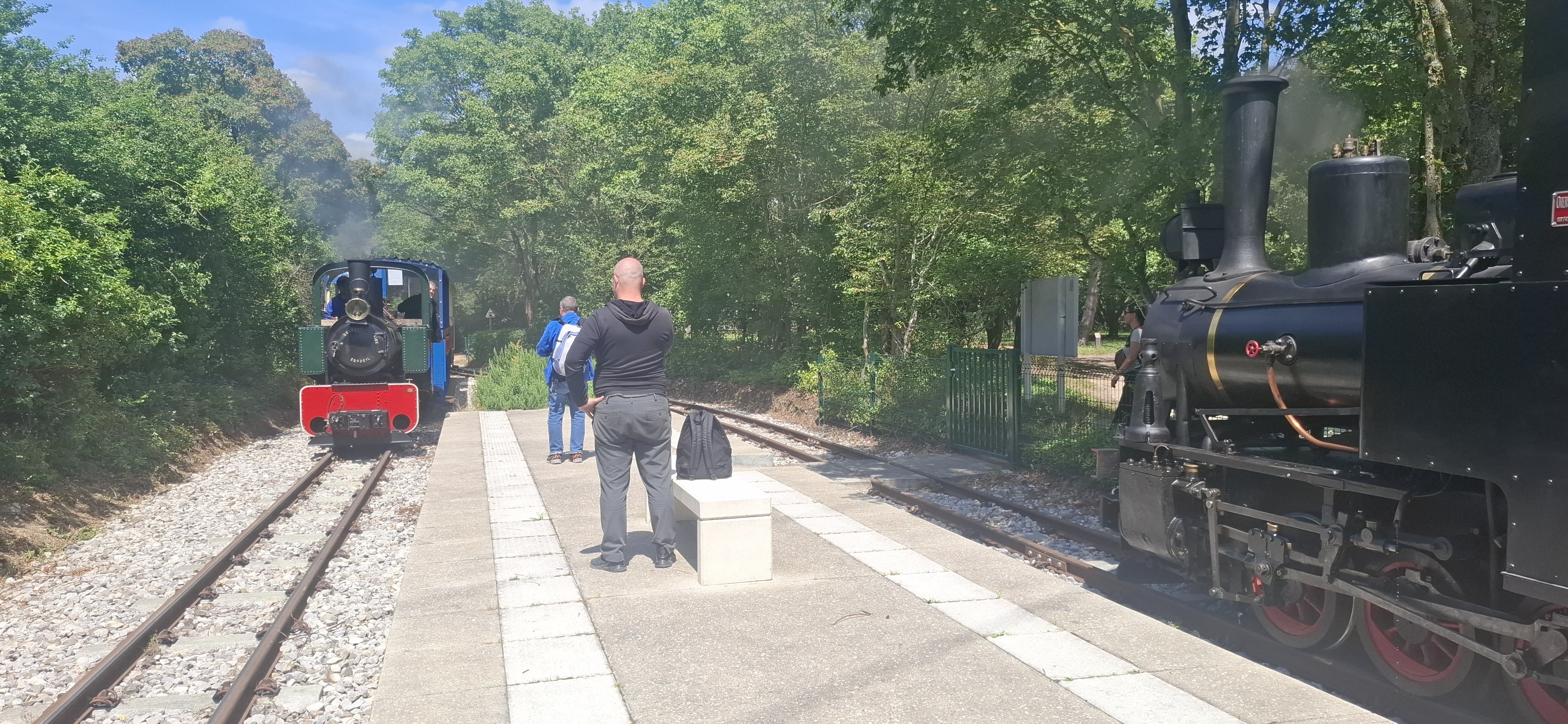 Circulations de trains sur la ligne en voie de soixante