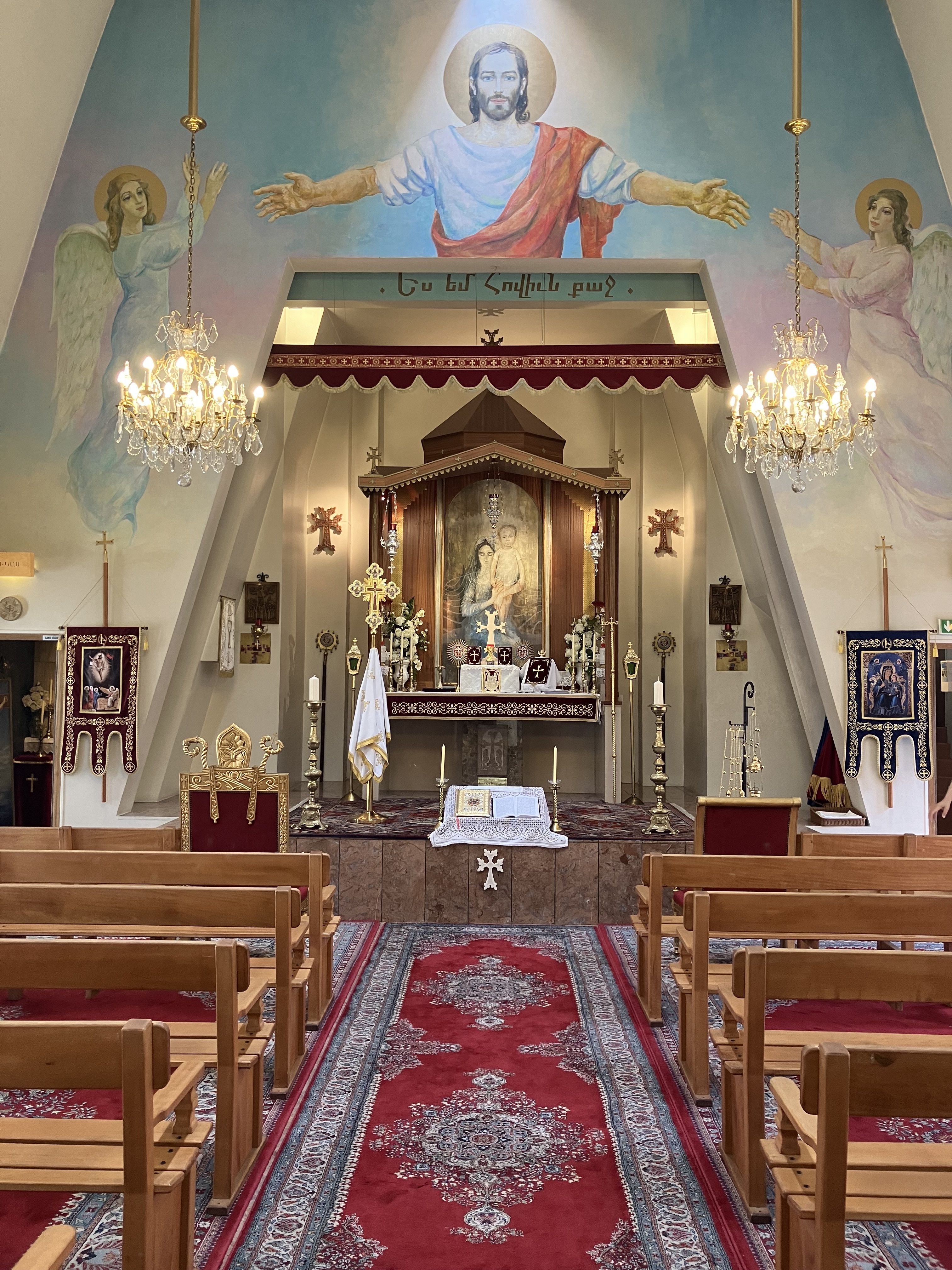 Visite libre de l'église apostolique arménienne Sainte Marie Mère de Dieu