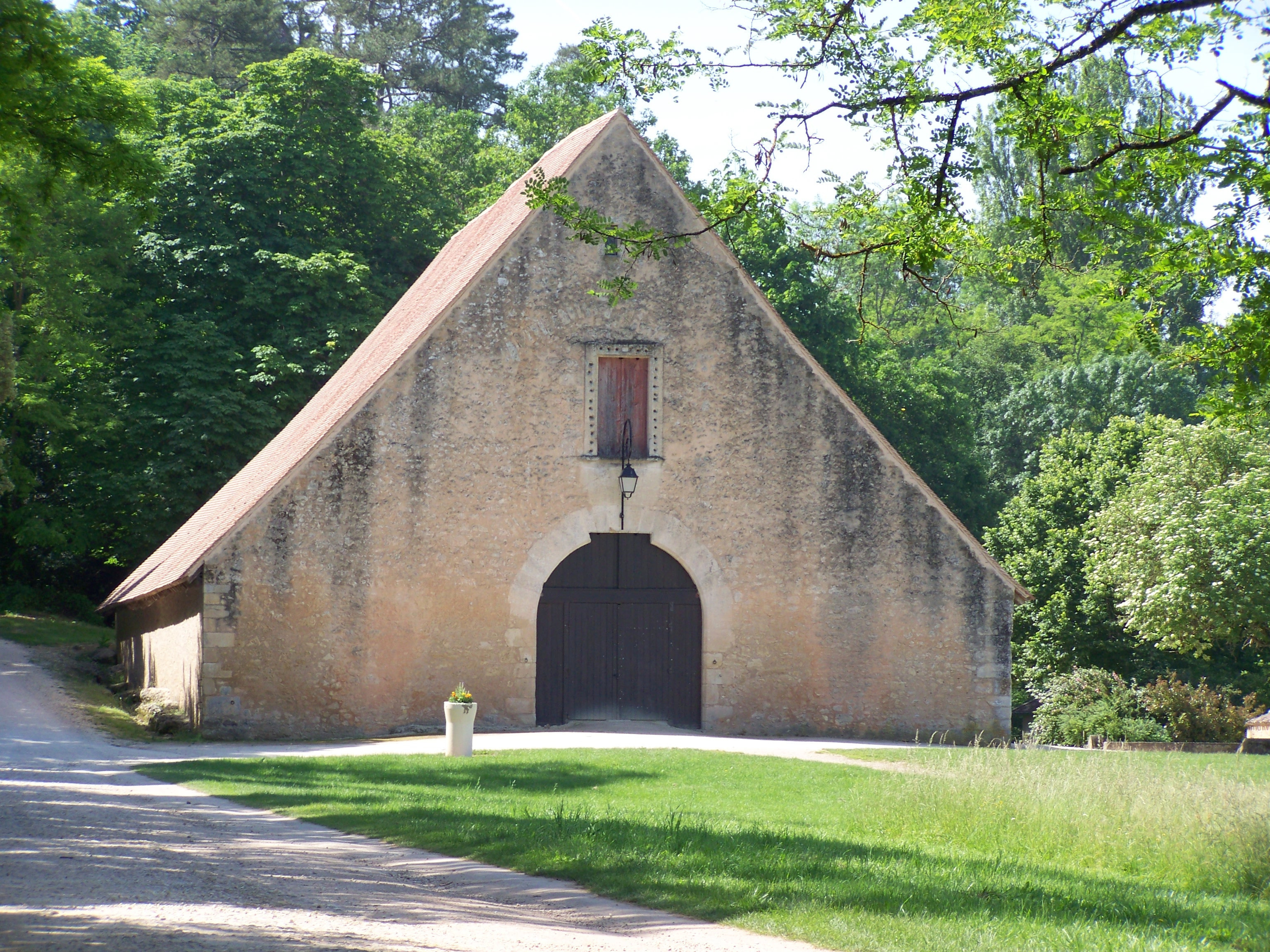 Visite historique commentée de la grange dîmière et exposition photos