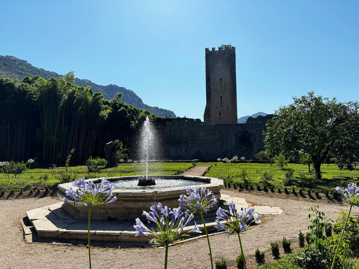 Visita guidata alla scoperta delle aree restaurate del giardino