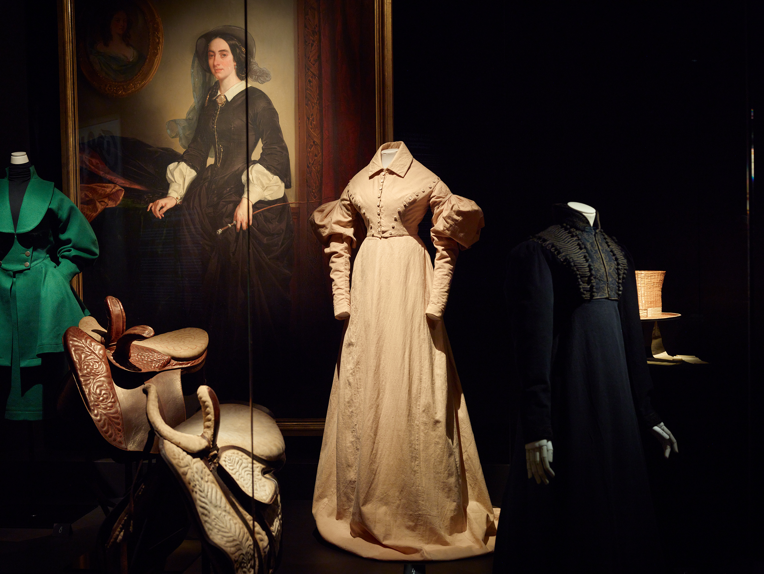 Visite guidée de l'exposition Amazones, Cavalières et icônes de mode