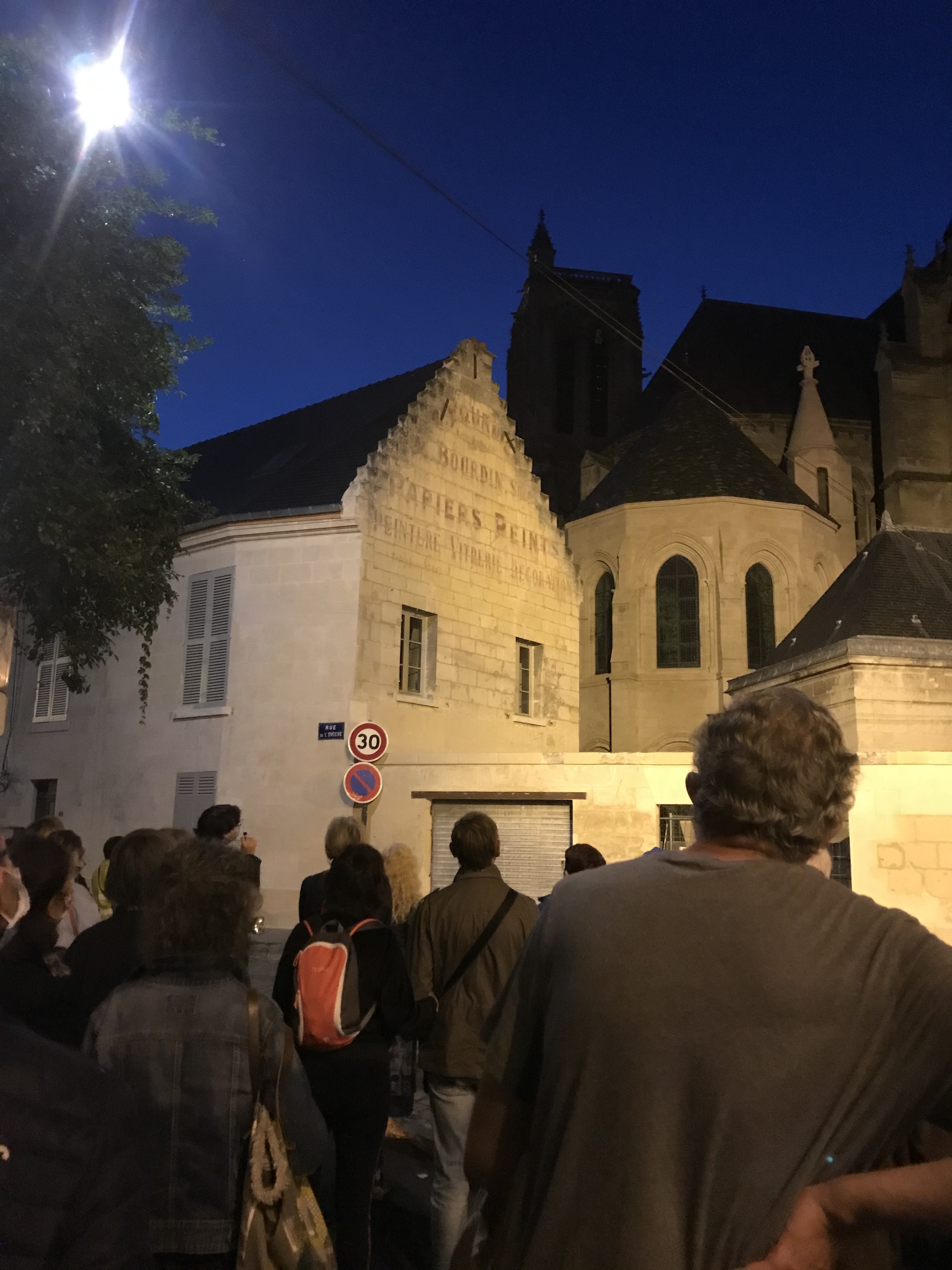 Promenade nocturne : lueurs d’histoire, le patrimoine fragilisé