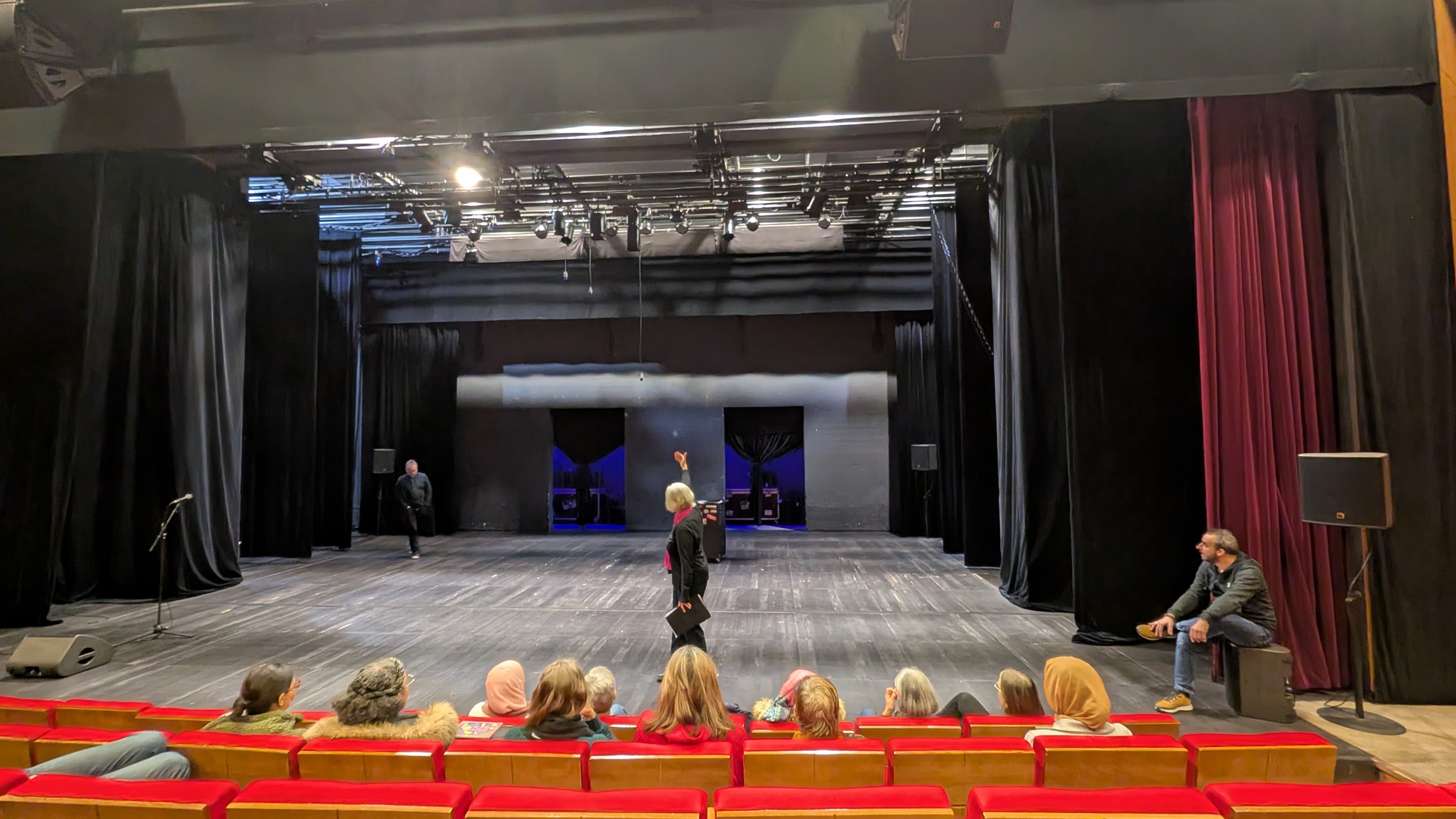 Visite guidée du théâtre des 2 Points de la MJC