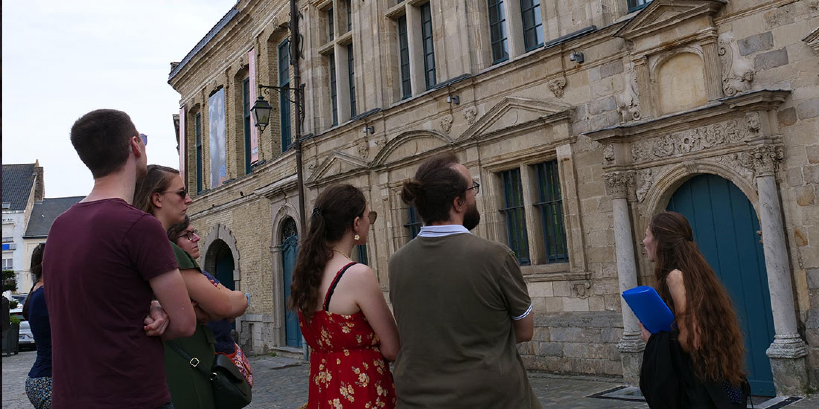 visite découverte de l'hôtel de la Noble-cour et de l'exposition temporaire