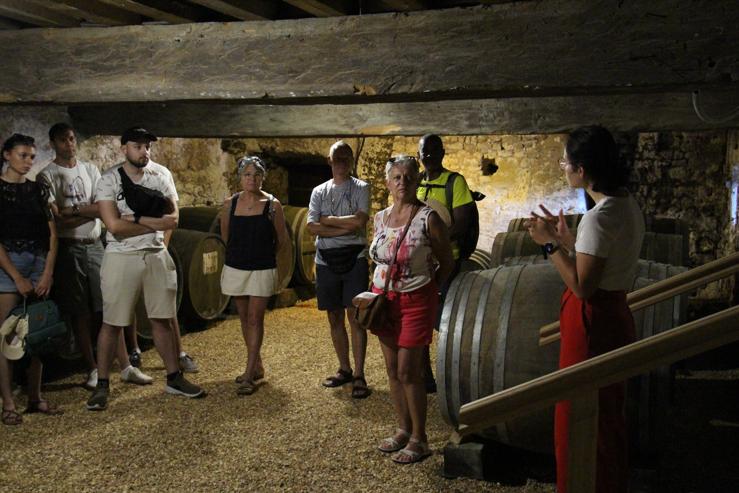 Visite guidée de la cave de vieillissement de Calvados du manoir