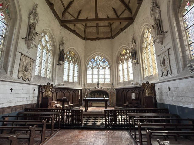 Visite de l'Eglise de la Trinité à Allery