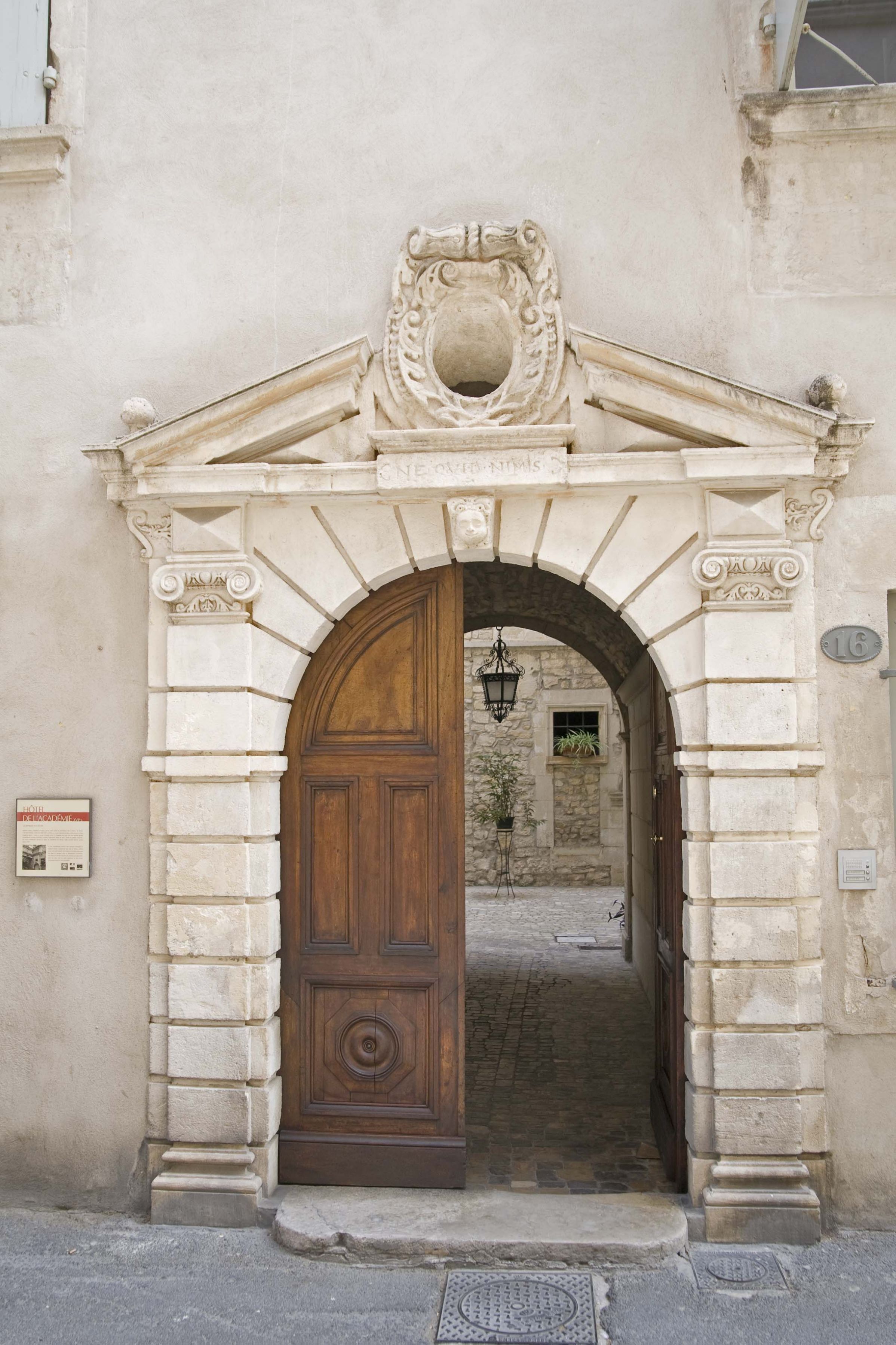 Portes ouvertes à l'hôtel de l'Académie