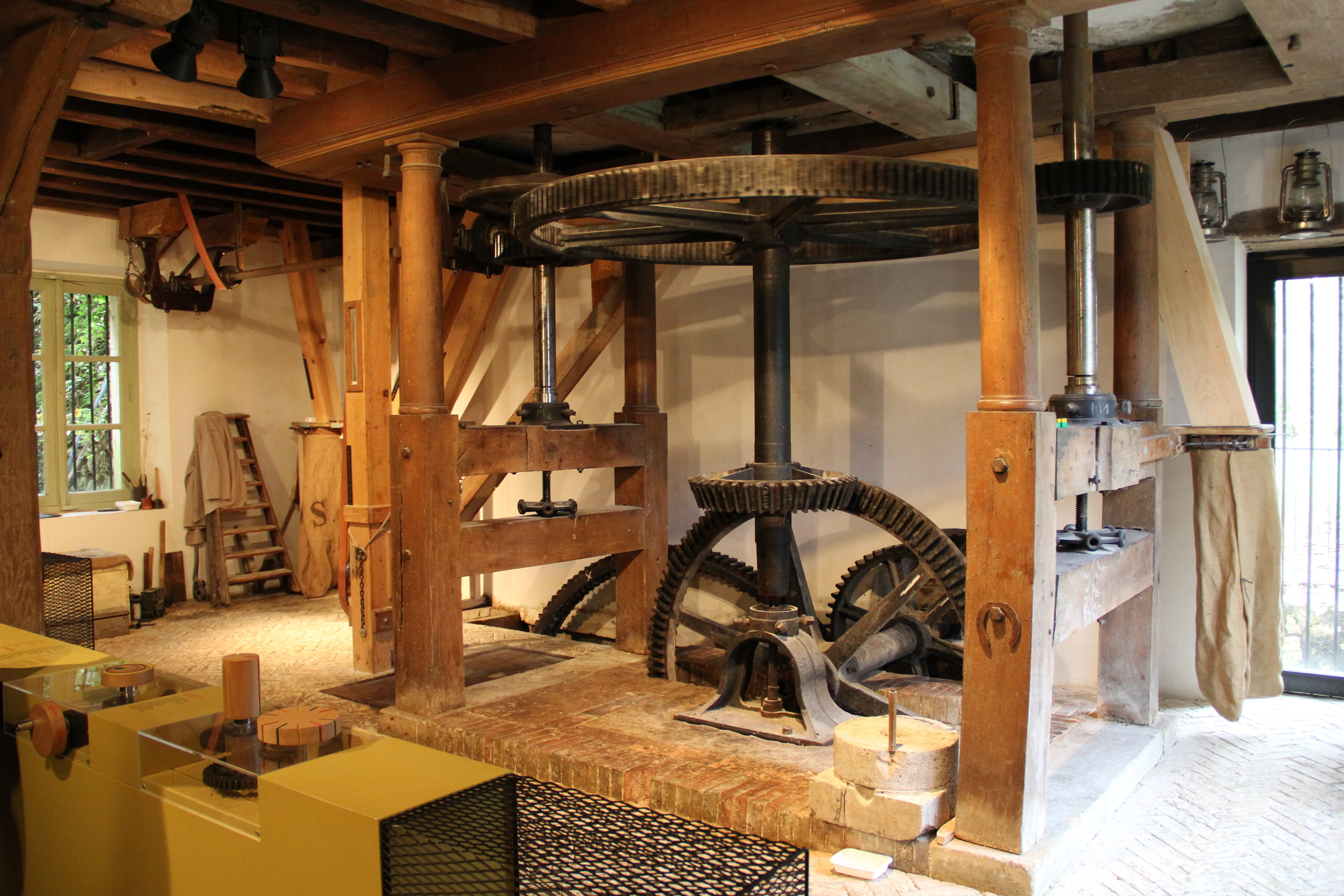 Visite commentée d'un moulin à eau : le moulin Russon