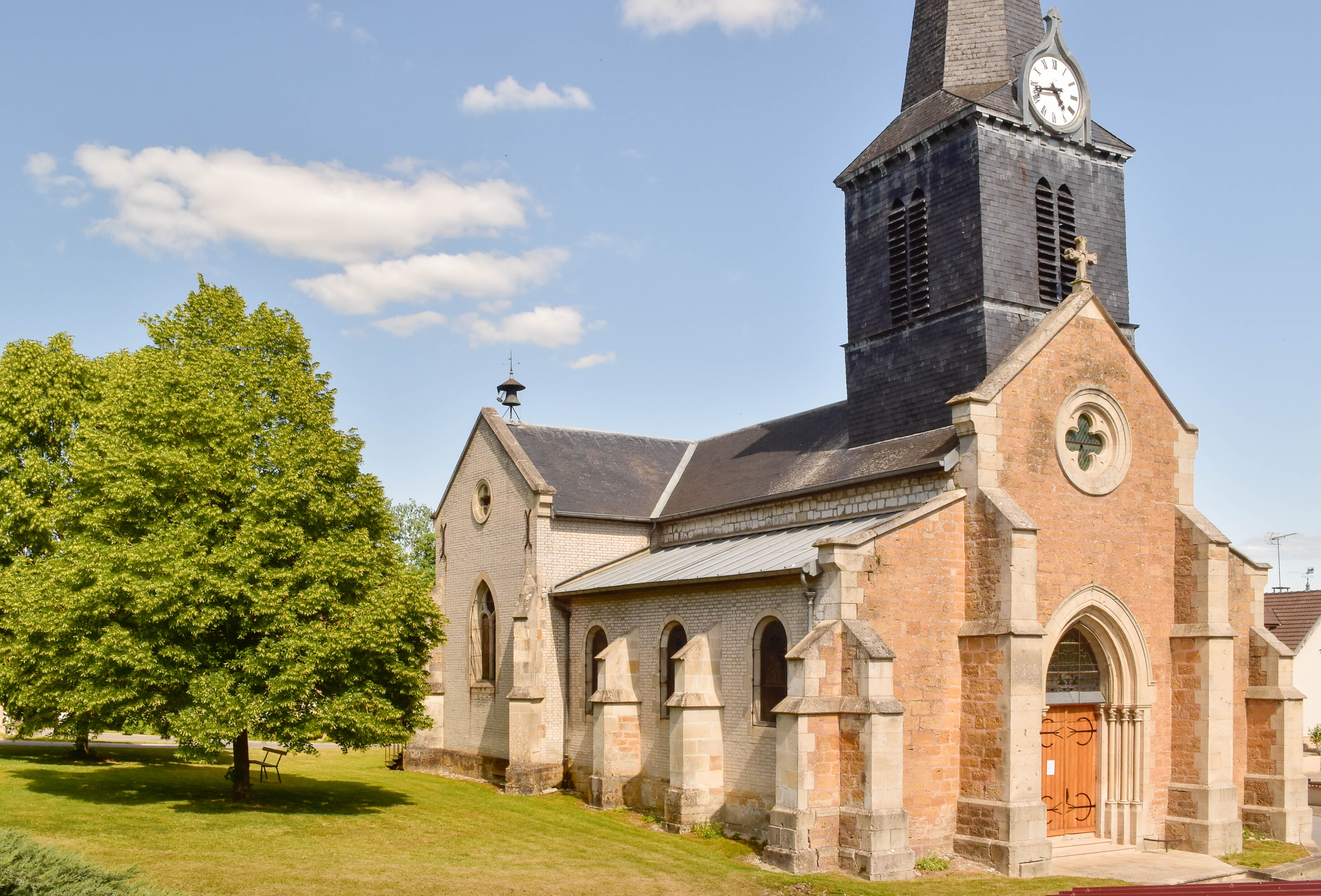 Expo photo "Le patrimoine argonnais en photo" et visite de l'église Notre-Dame