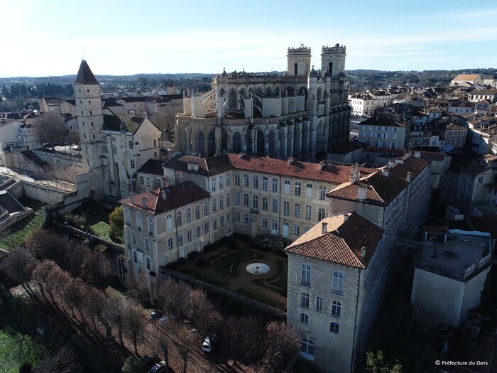 Visite guidée de la préfecture du Gers