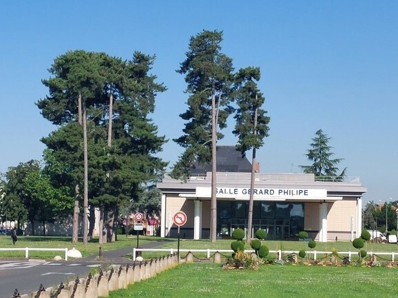 La salle Gérard Philipe ouvre ses portes