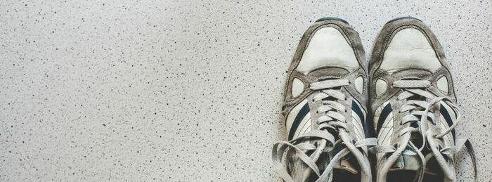 Redonnez une seconde vie à vos baskets ! Développer votre créativité artistique en imaginant une nouvelle déco pop-art sur vos sneakers.