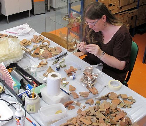Visite guidée de la base archéologique