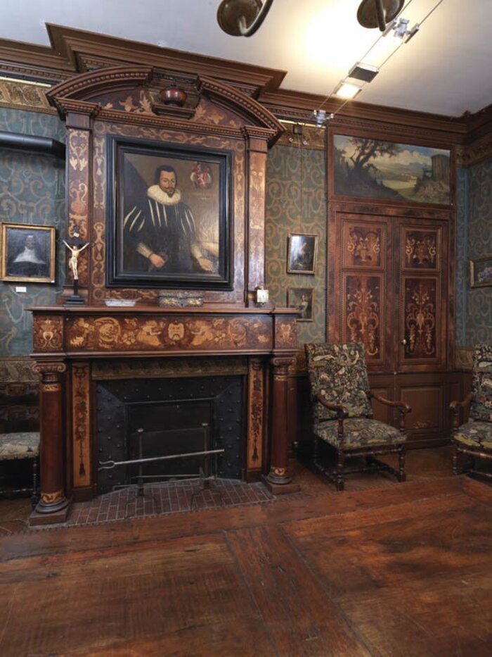 Dans la maison d'un collectionneur