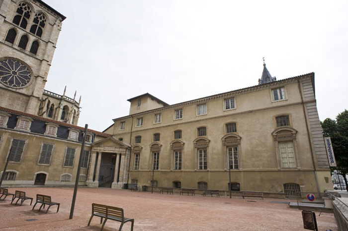 Visite guidée de la bibliothèque municipale de Lyon 5e Saint-Jean
