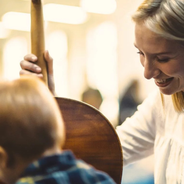 Dans le cadre de la Semaine de la petite enfance, l’Hôtel de la Marine convie les tout-petits et leurs parents à une première découverte de la musique classique !