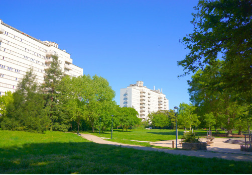 Balade urbaine à la Bastide-Benauge : Une épopée de la rive droite
