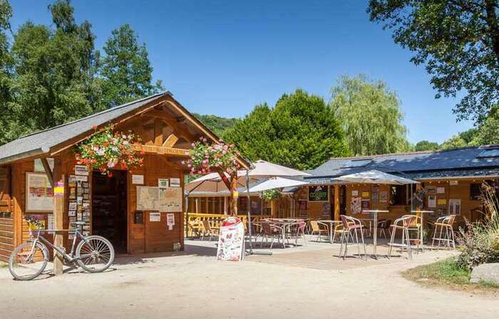 Tavarn ar vrezhonegerien e Karaez