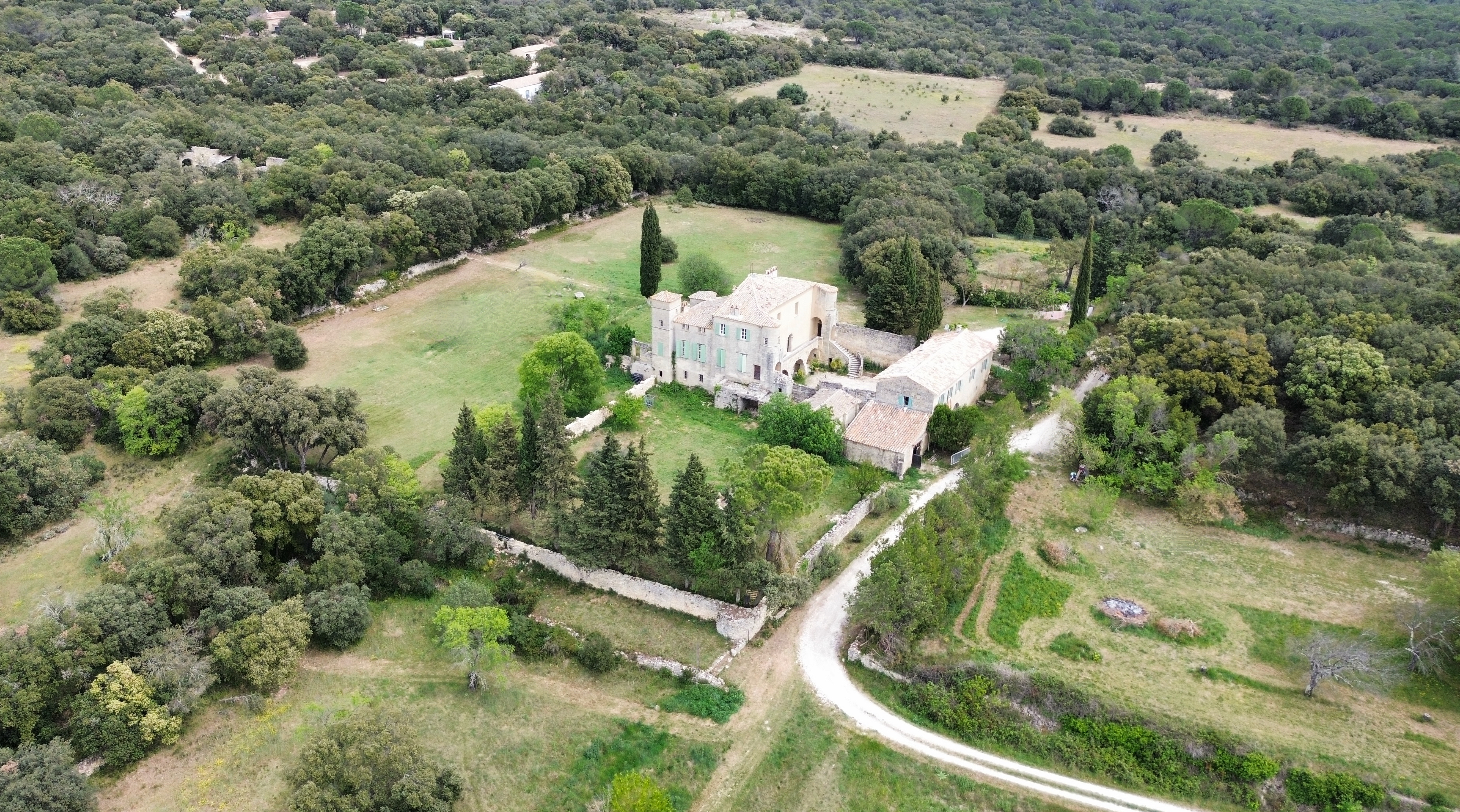 Visite guidée du Mas Platon (château et métairie de Jol)