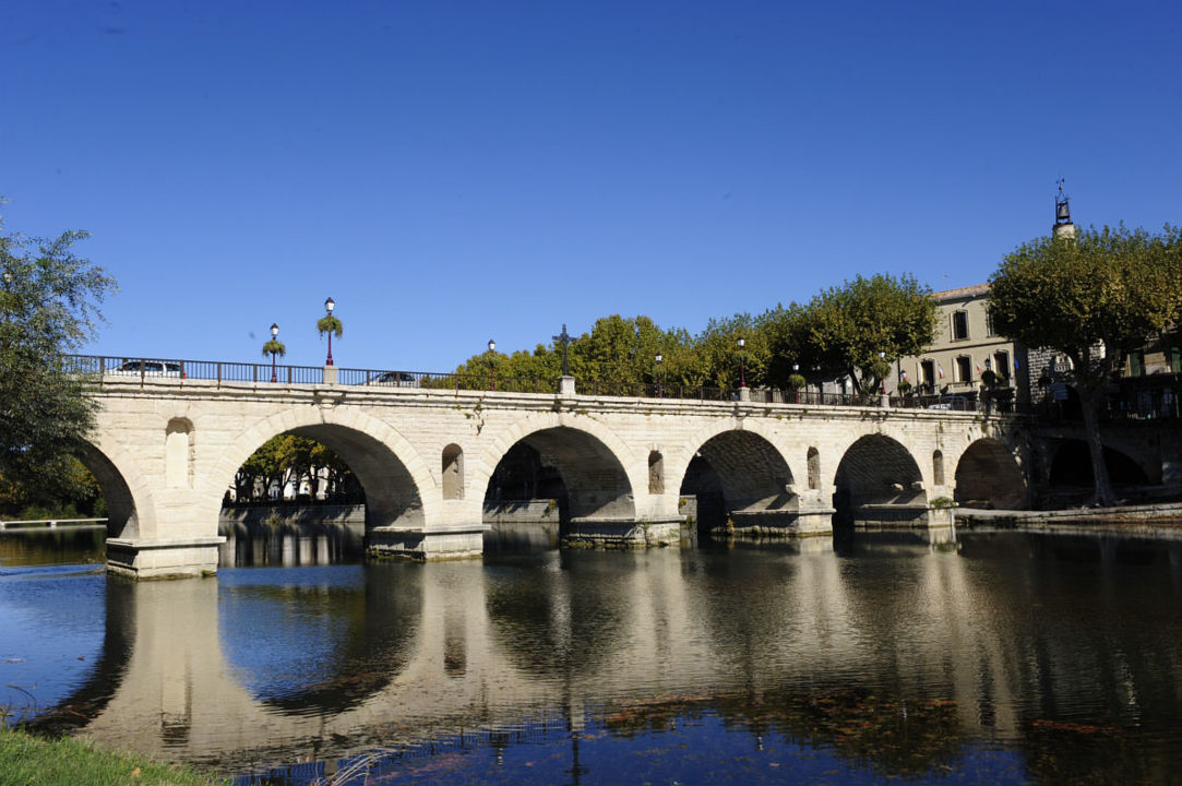 Circuit : du pont romain au château, patrimoine bâti et biodiversité