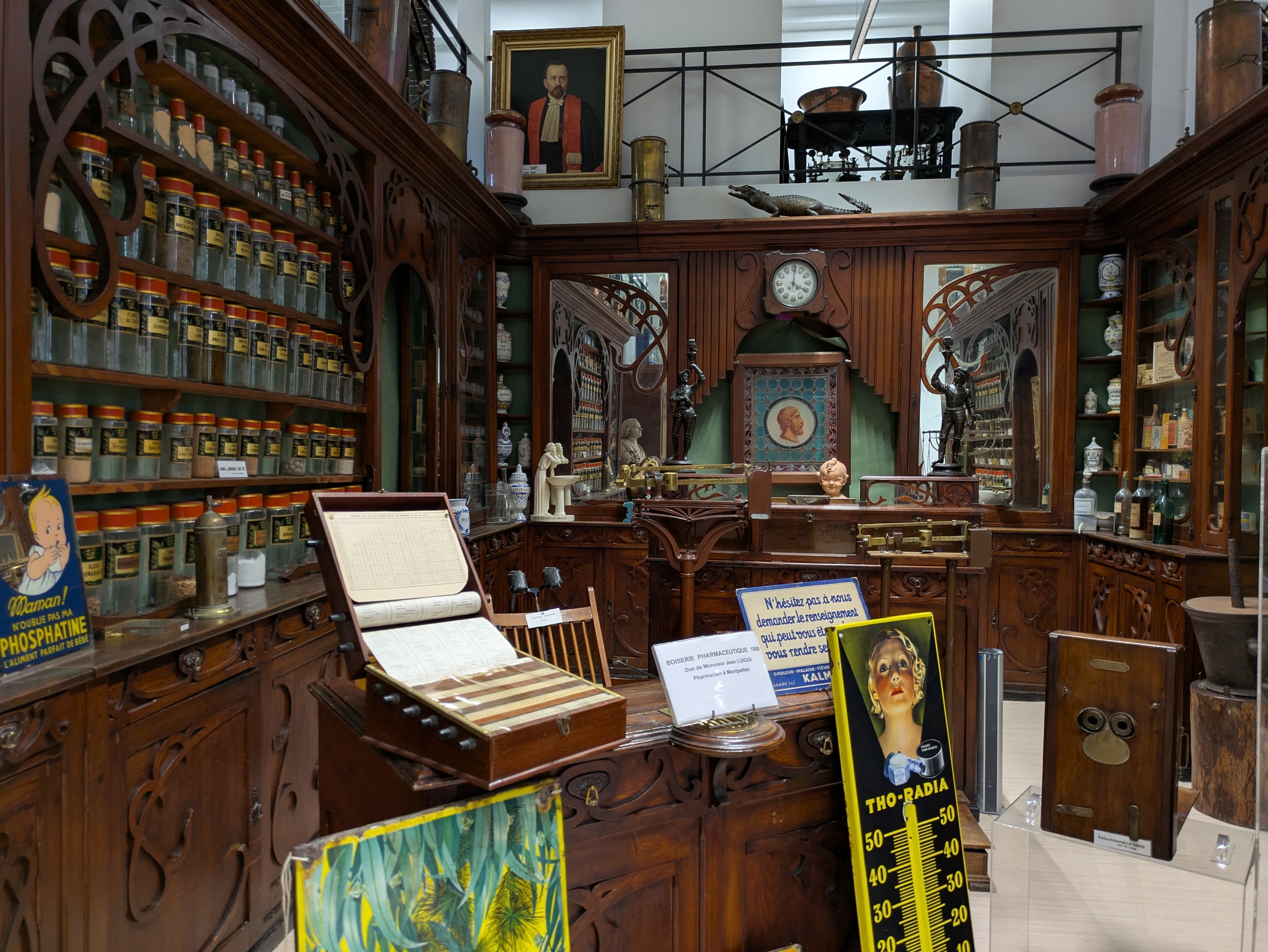 Visite guidée du musée de la pharmacie Albert Ciurana