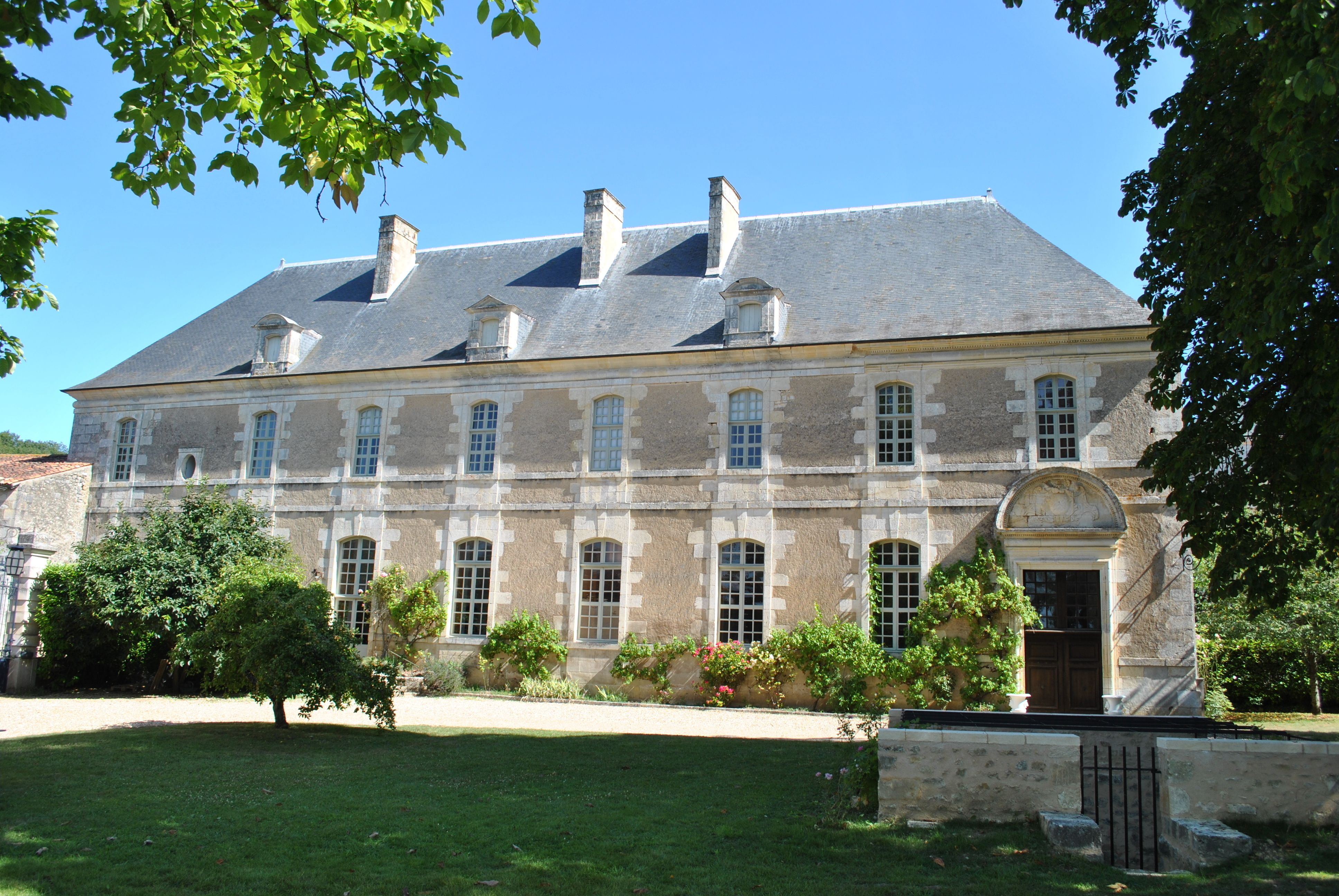 Visite guidée de l'abbaye de Nouaillé