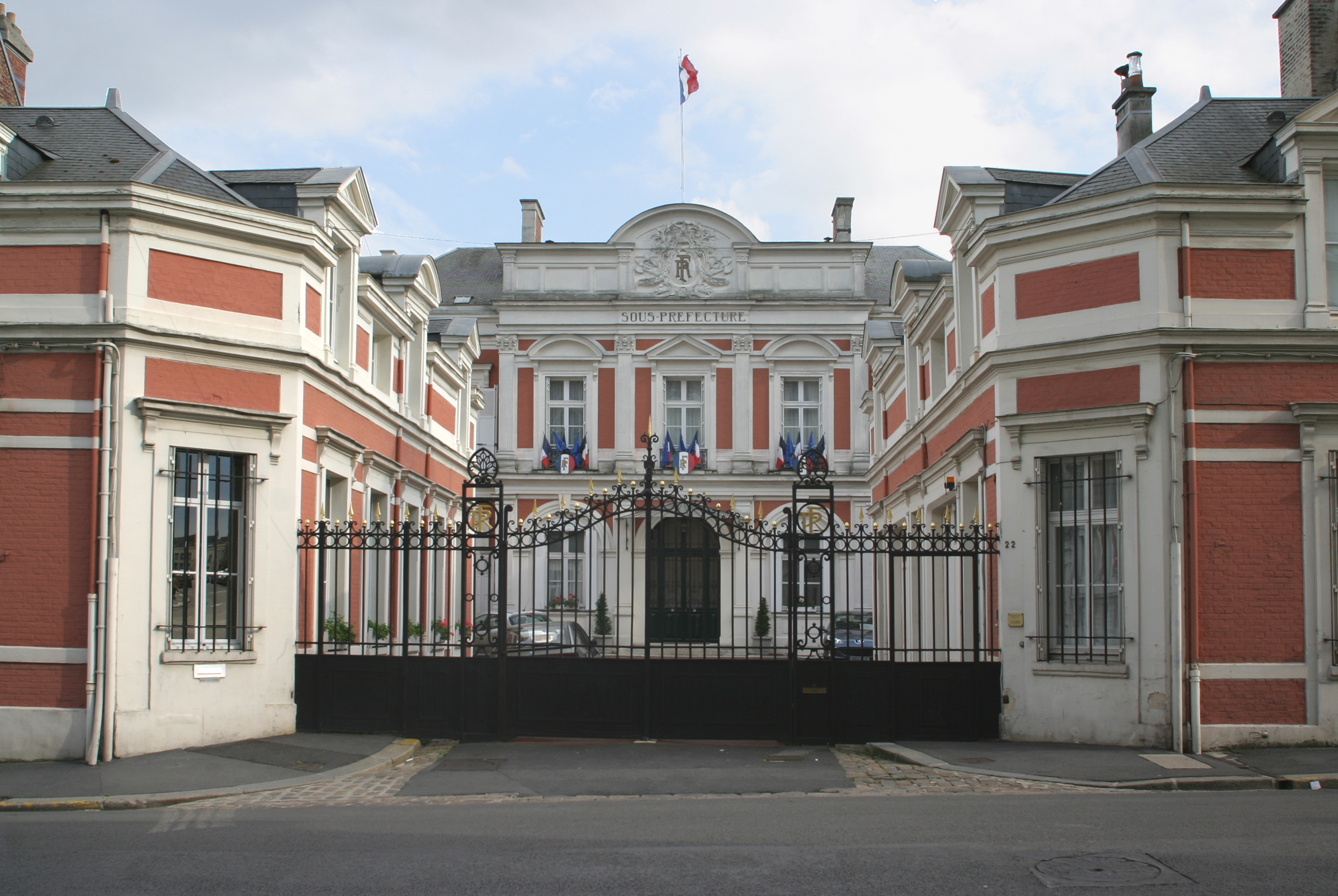 Visite commentée de la sous-préfecture