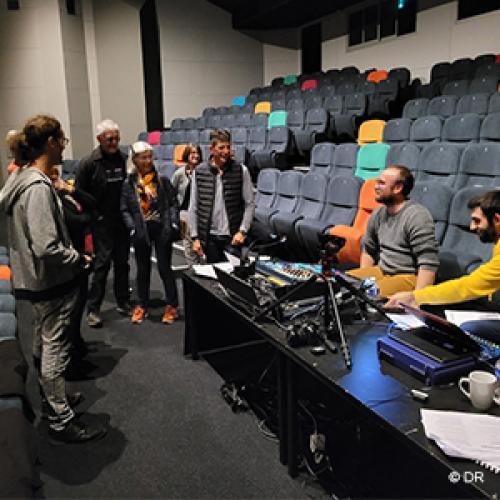 "Tous au théâtre"