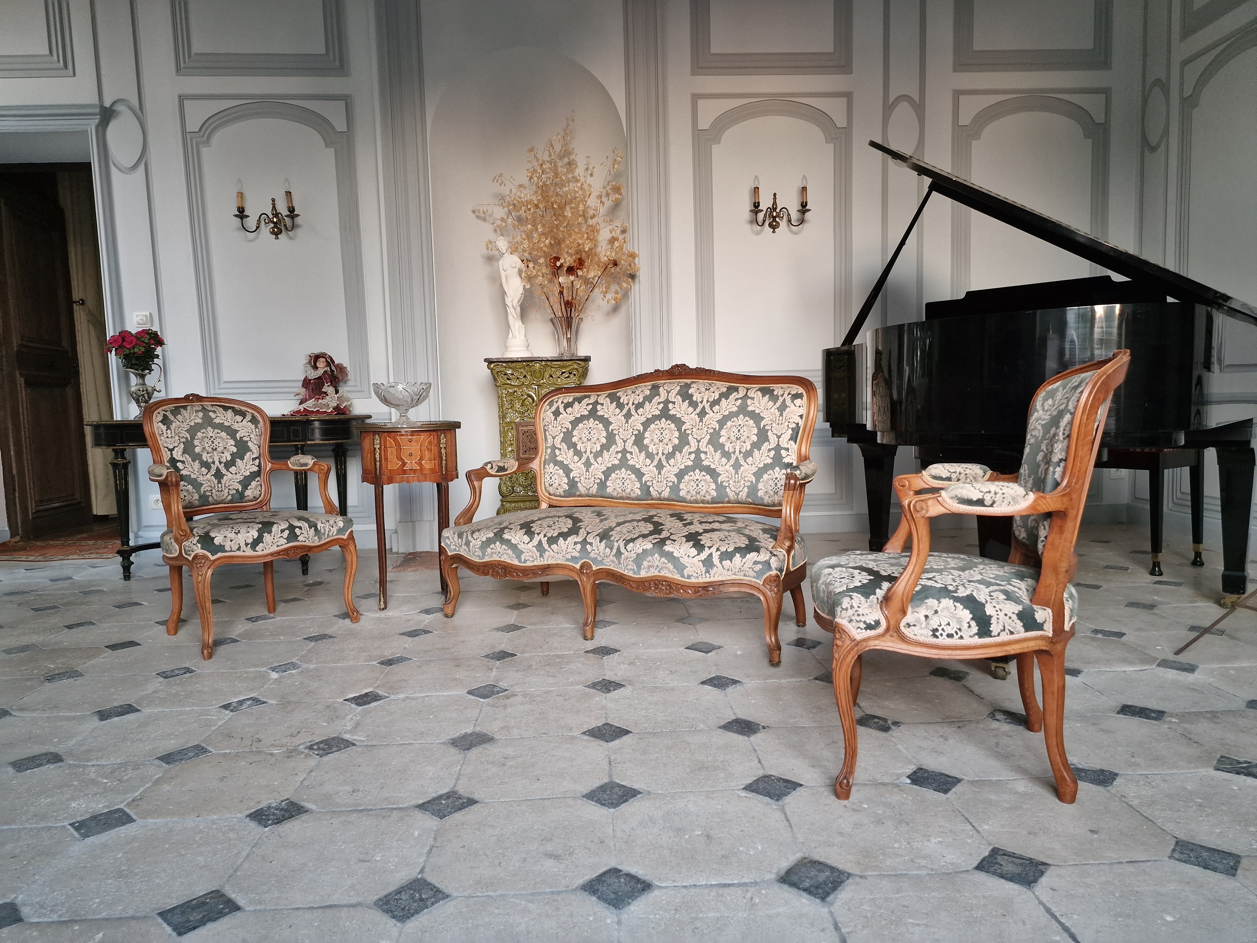 Visite guidée d'un joli petit château Renaissance