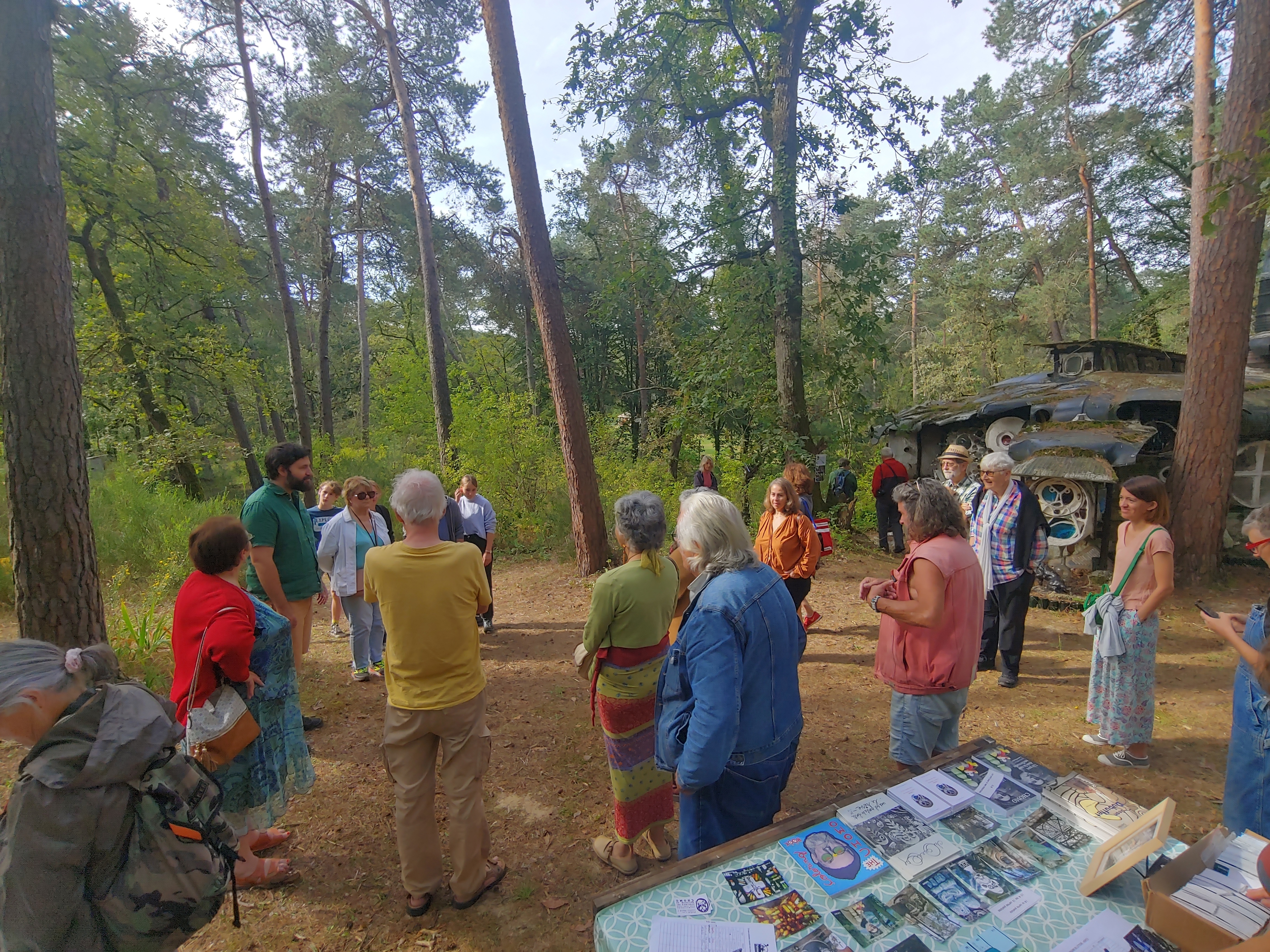 Visite guidée du village d'Art Préludien de Chomo
