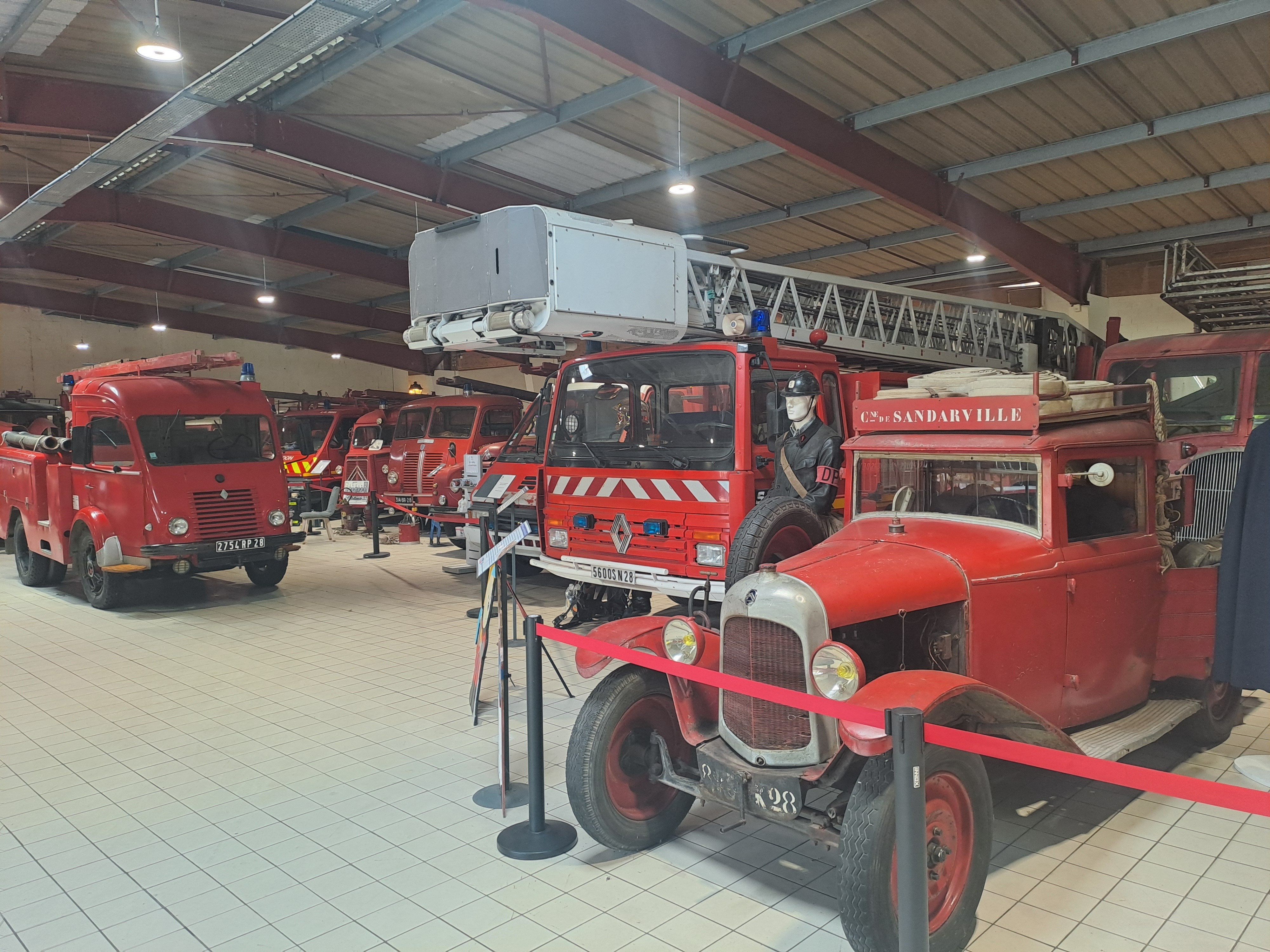 Véhicules d'incendie et de secours... l'aventure d'une seconde vie pour nos camions Patrimoine Eurélien