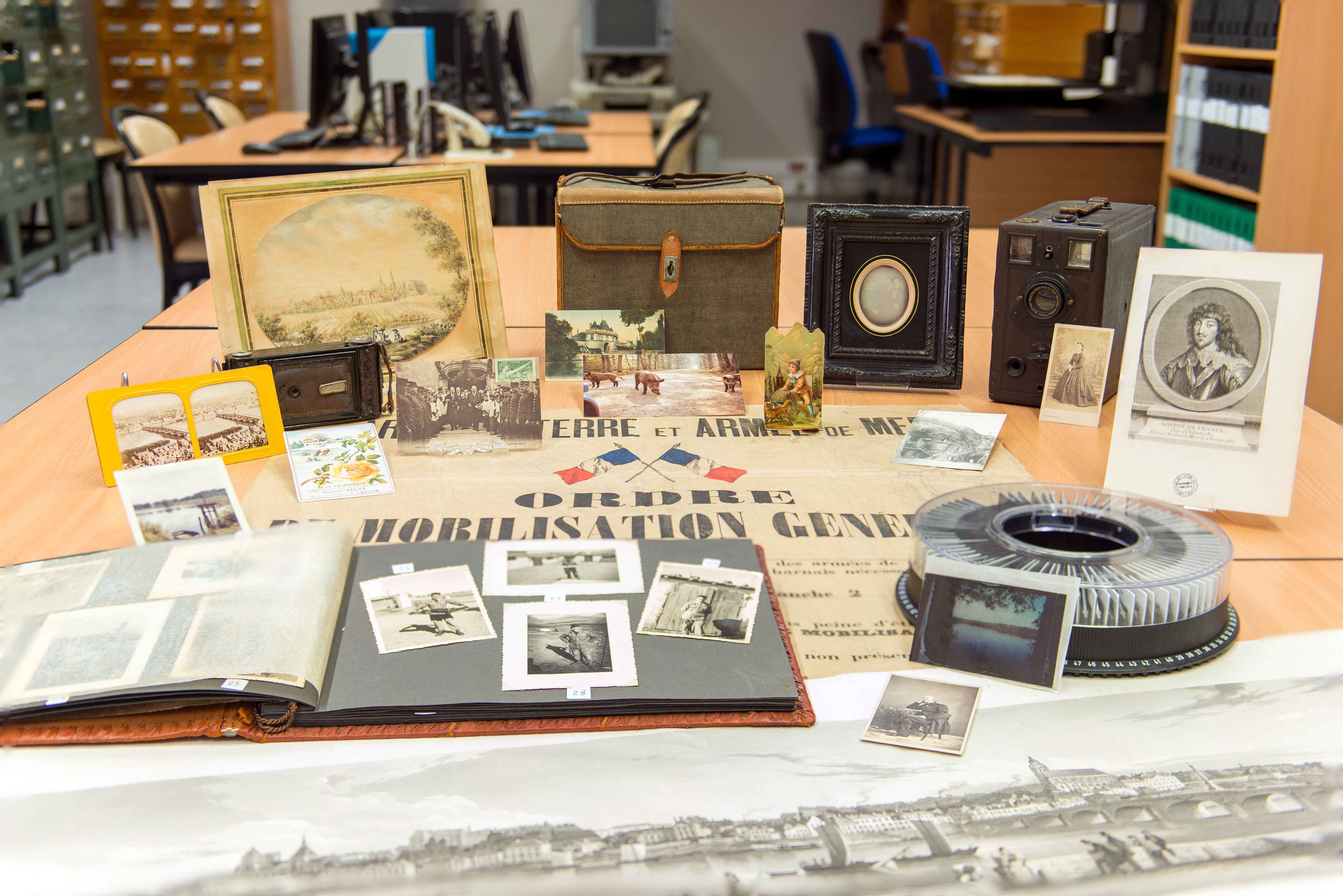 Visites guidées des coulisses des archives